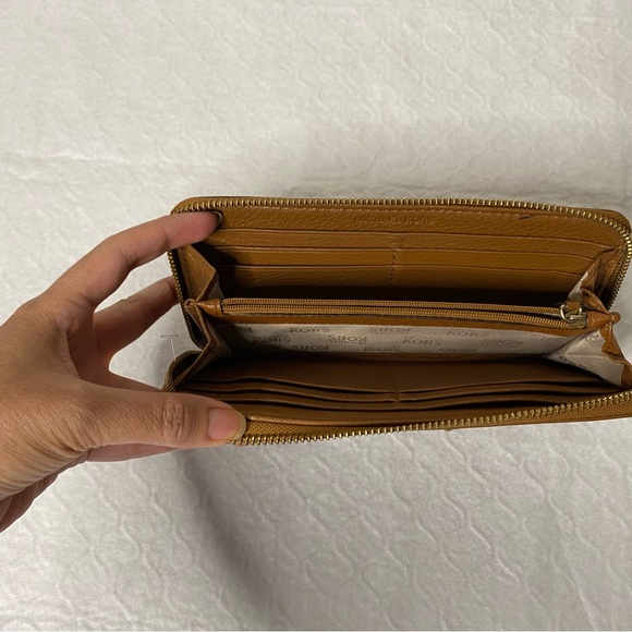 Michael Kors Est.1981 Wallet - Picture 3 of 4